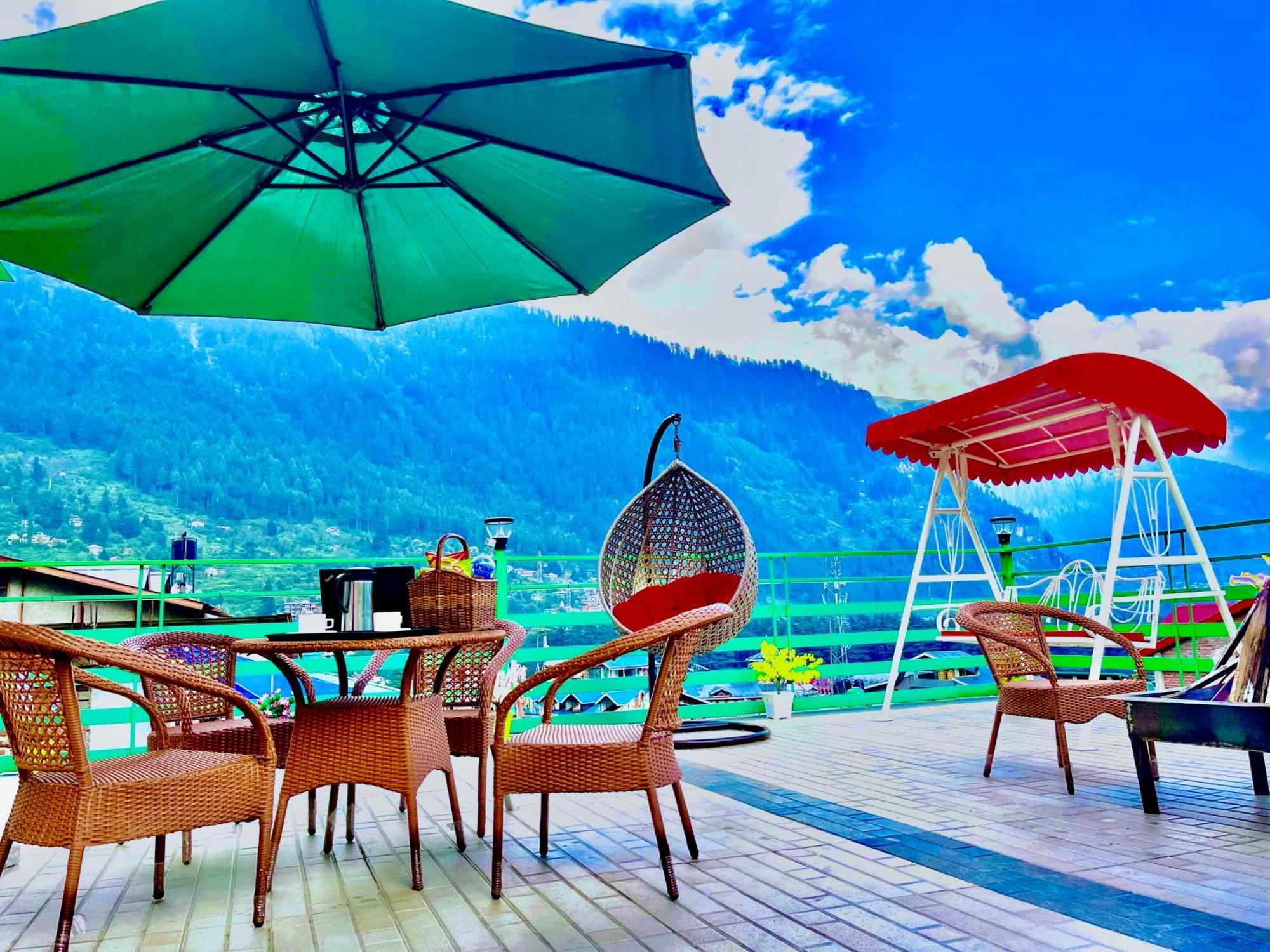 Vista Resort, Manali - ! Near Mall Road !! Hot & Cold Ac Rooms !! Best Selling !! Big Parking !! Luxury Collection !! Open Terrace !! Lift !! Playing Zone !! Property Of The Year ! 外观 照片