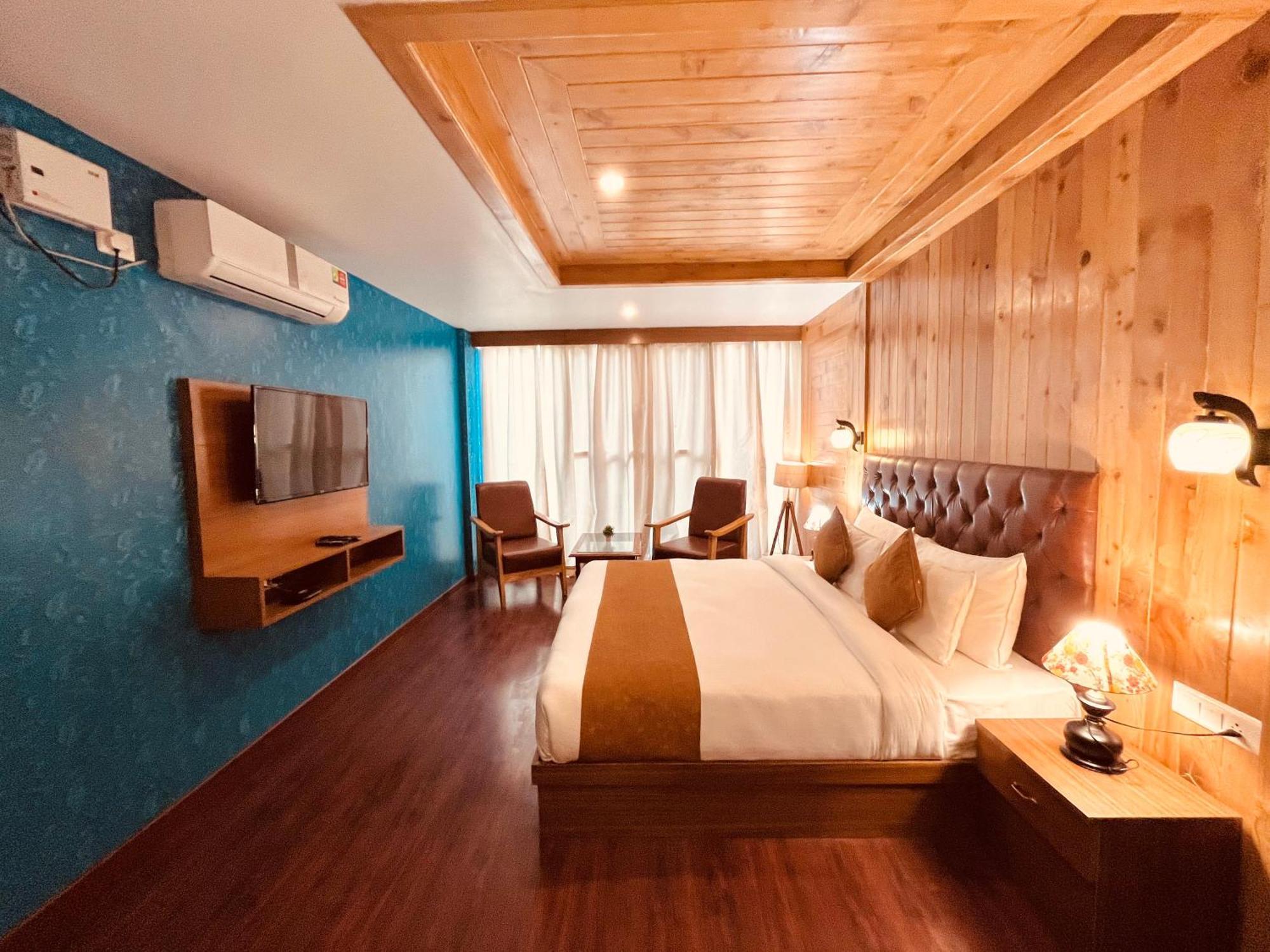 Vista Resort, Manali - ! Near Mall Road !! Hot & Cold Ac Rooms !! Best Selling !! Big Parking !! Luxury Collection !! Open Terrace !! Lift !! Playing Zone !! Property Of The Year ! 外观 照片