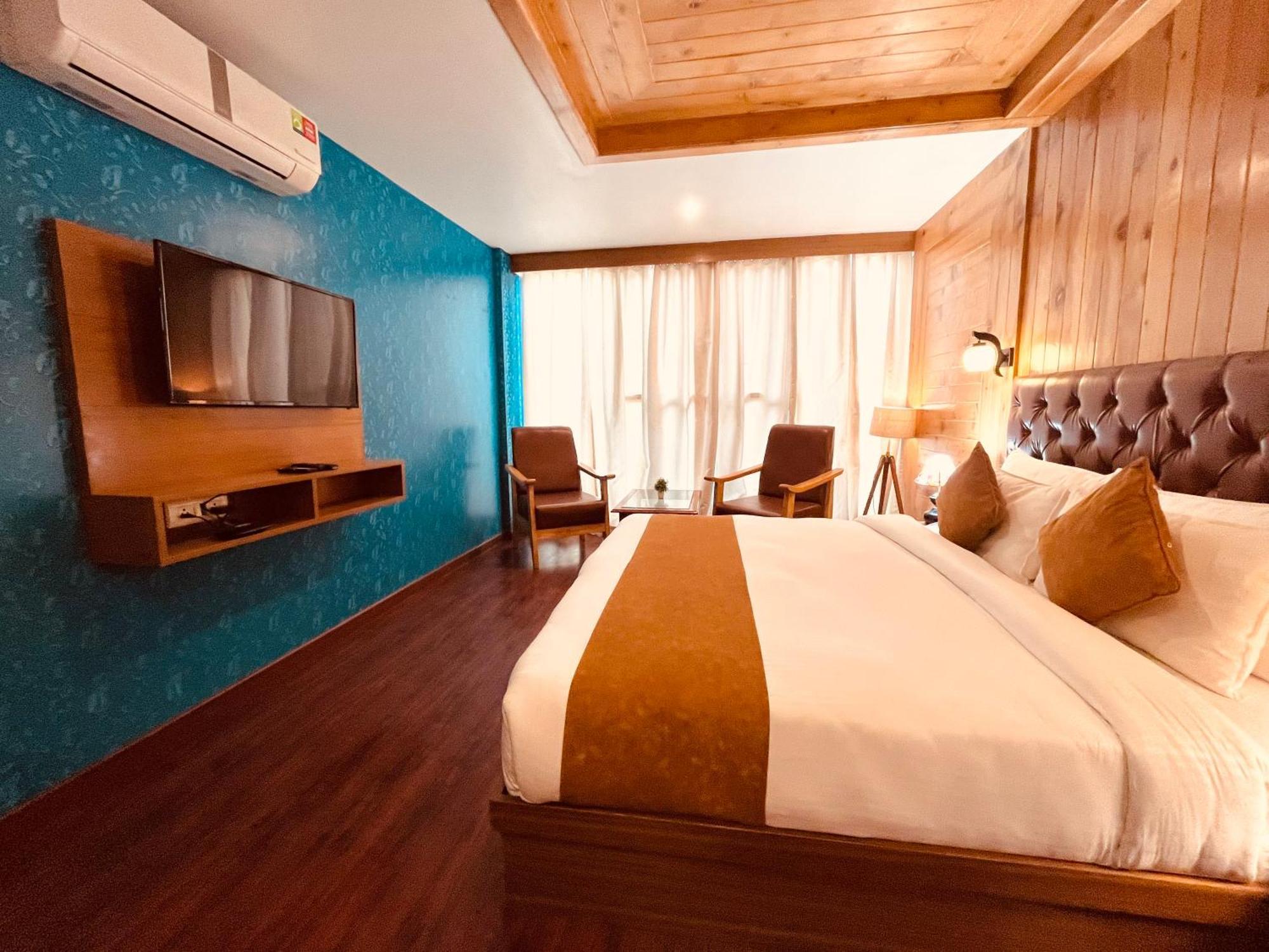 Vista Resort, Manali - ! Near Mall Road !! Hot & Cold Ac Rooms !! Best Selling !! Big Parking !! Luxury Collection !! Open Terrace !! Lift !! Playing Zone !! Property Of The Year ! 外观 照片
