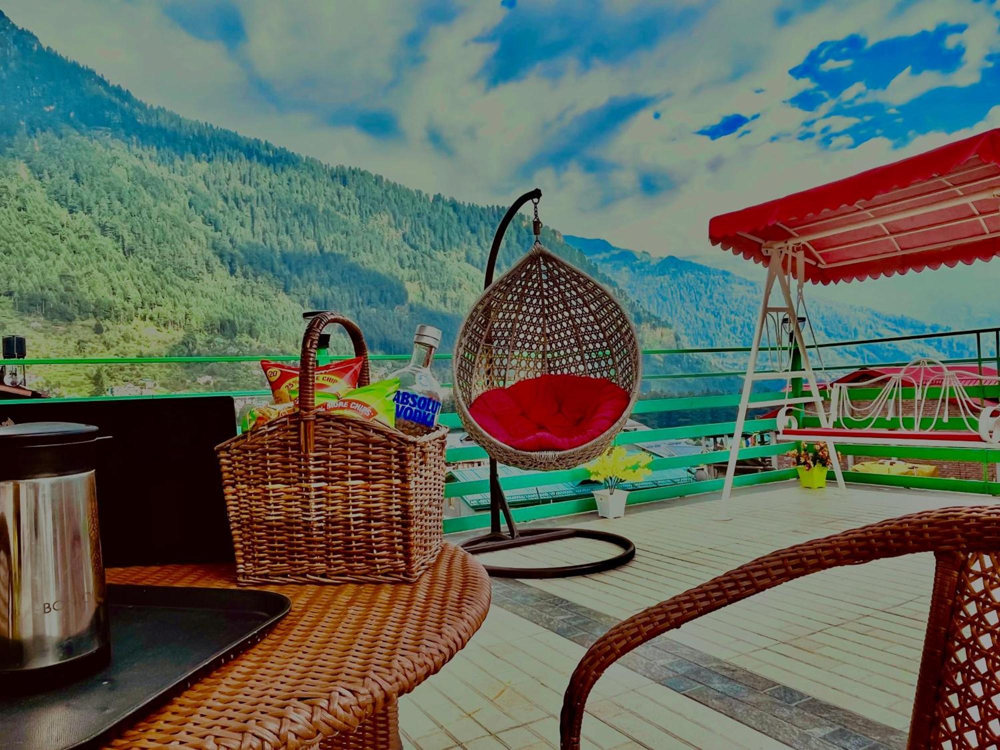Vista Resort, Manali - ! Near Mall Road !! Hot & Cold Ac Rooms !! Best Selling !! Big Parking !! Luxury Collection !! Open Terrace !! Lift !! Playing Zone !! Property Of The Year ! 外观 照片