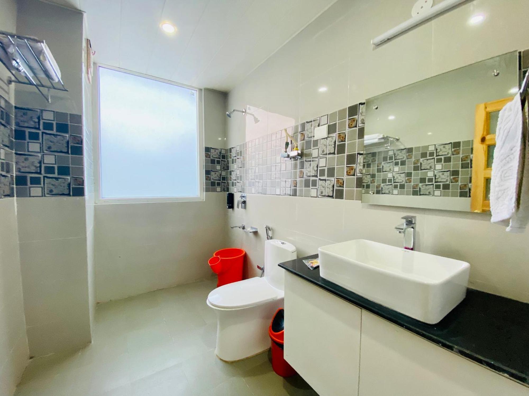 Vista Resort, Manali - ! Near Mall Road !! Hot & Cold Ac Rooms !! Best Selling !! Big Parking !! Luxury Collection !! Open Terrace !! Lift !! Playing Zone !! Property Of The Year ! 外观 照片