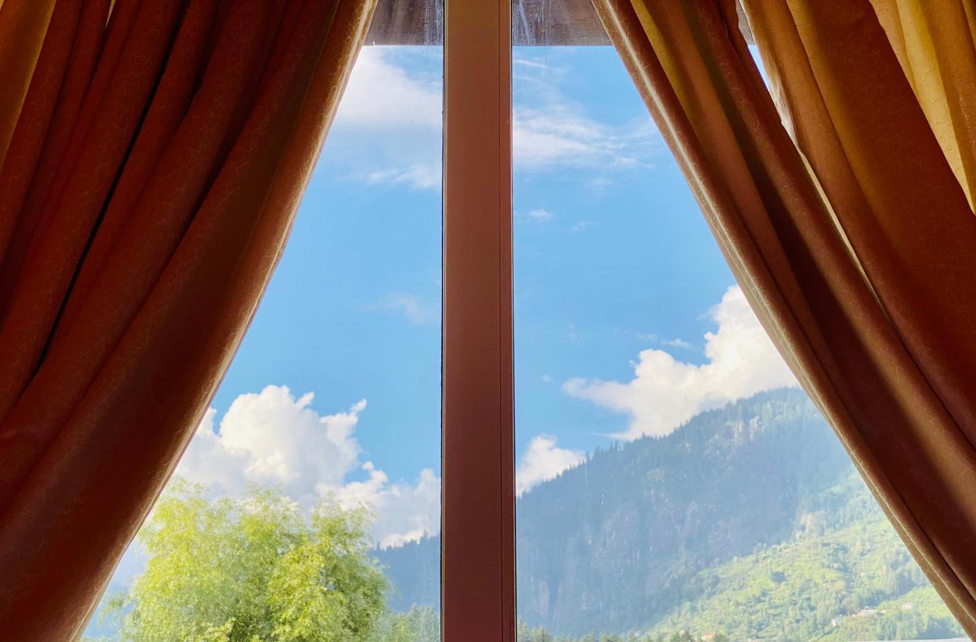 Vista Resort, Manali - ! Near Mall Road !! Hot & Cold Ac Rooms !! Best Selling !! Big Parking !! Luxury Collection !! Open Terrace !! Lift !! Playing Zone !! Property Of The Year ! 外观 照片