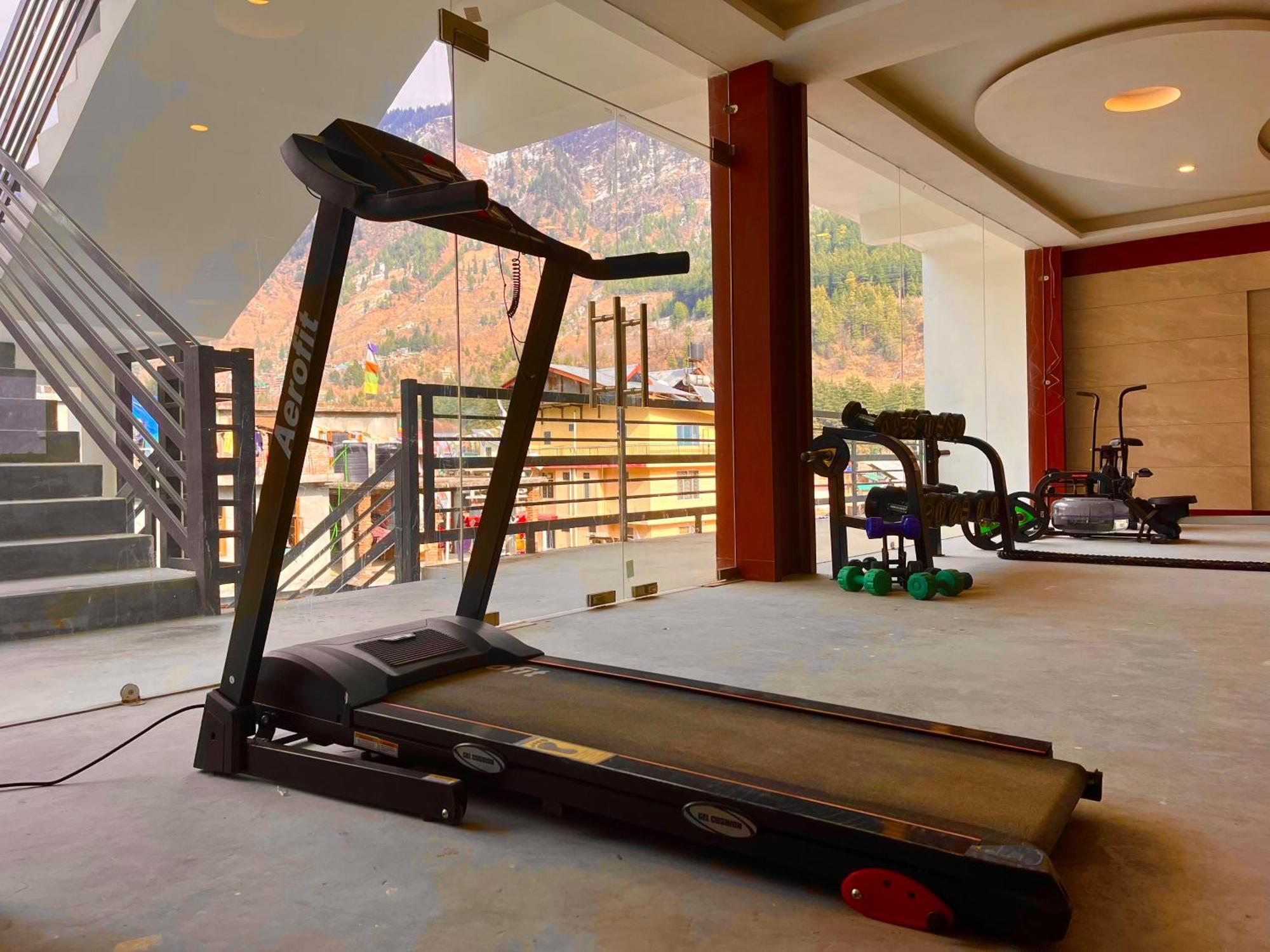 Vista Resort, Manali - ! Near Mall Road !! Hot & Cold Ac Rooms !! Best Selling !! Big Parking !! Luxury Collection !! Open Terrace !! Lift !! Playing Zone !! Property Of The Year ! 外观 照片